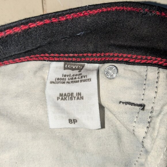 NWT LEVIS PERFECTLY SLIMMING 512 CAPRI - SIZE 8P - Picture 4 of 6